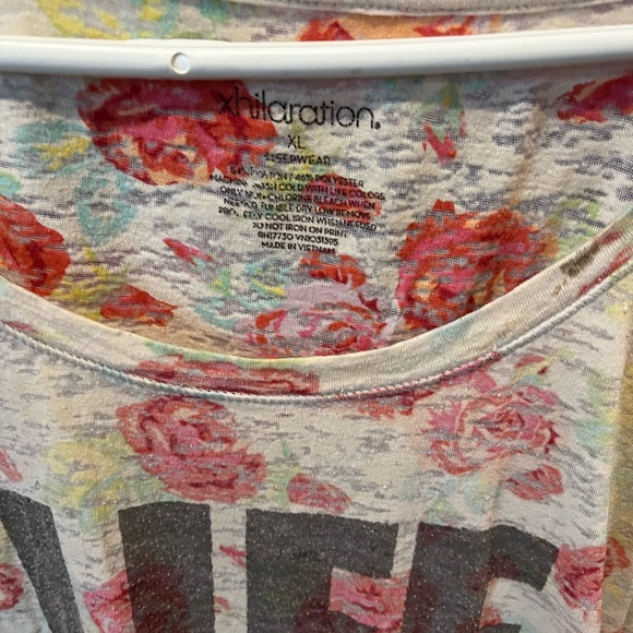 “Life is but a Day Dream” burnout thin T-shirt - Picture 3 of 3